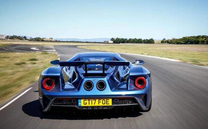 Ford GT - Vue Arrière